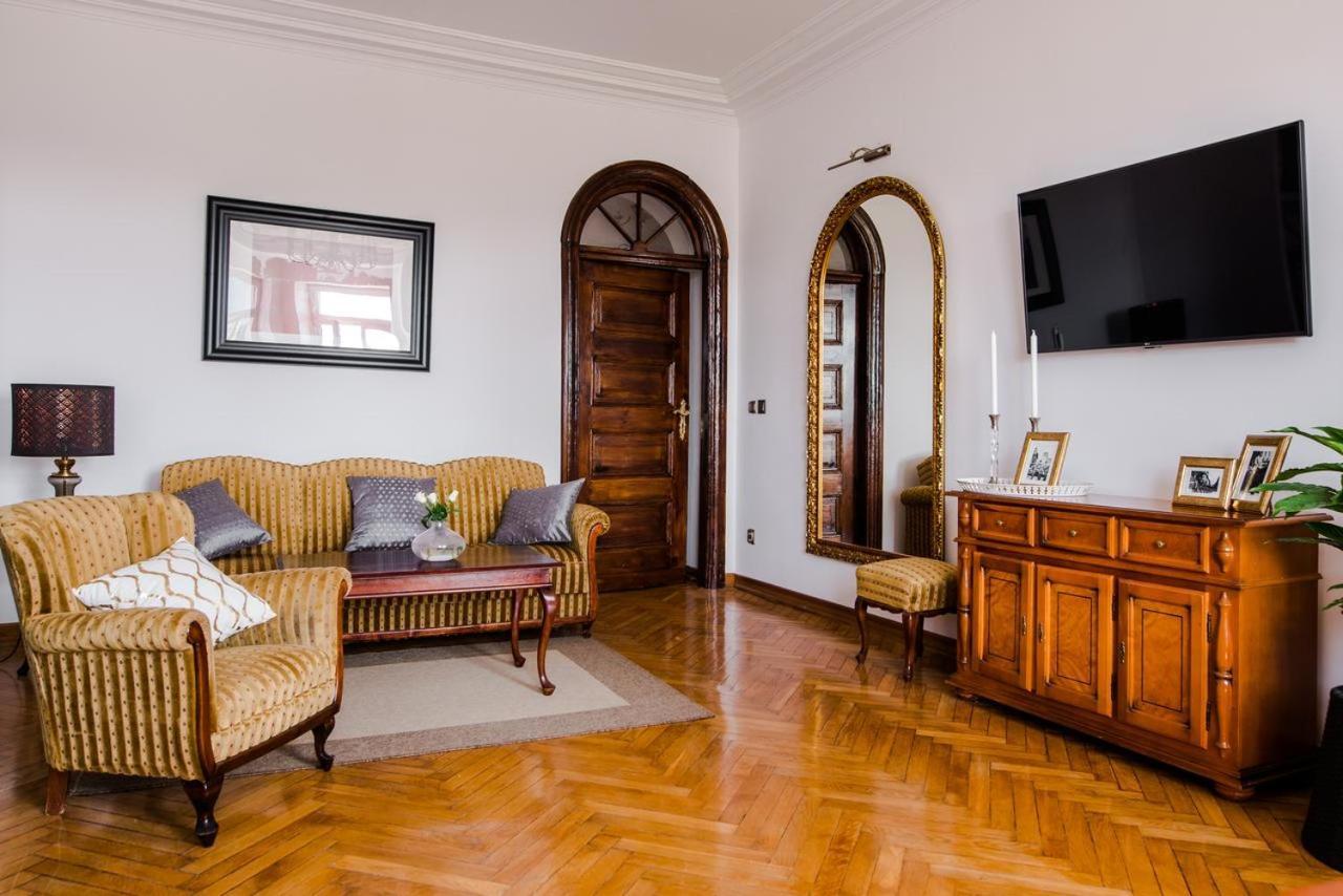 Halby Luxury Rooms Chmielna 73B Warsaw Exterior photo